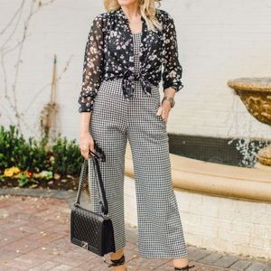 Medium Cabi bombshell crop style #6047